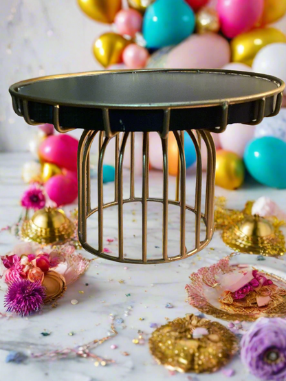 Metallic golden cake stand - Gyos Handicrafts